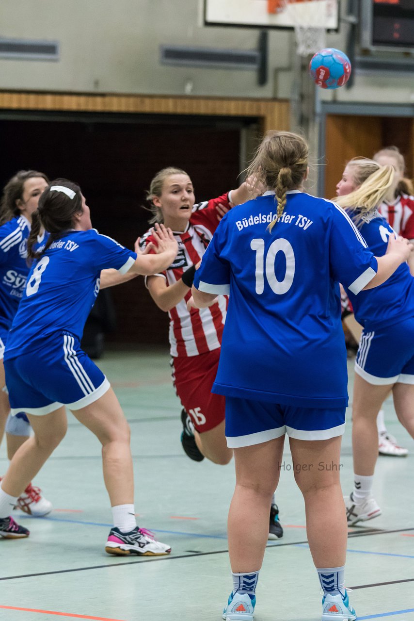 Bild 105 - Frauen Barmstedter TS - Buedelsdorfer TSV : Ergebnis: 26:12